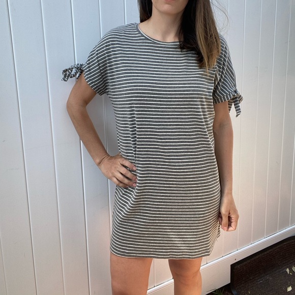 NWT Stripe Tie Sleeve Shirt Dress - Picture 3 of 4